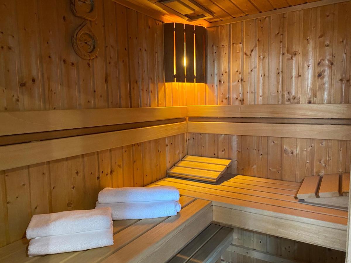 Family & Business Sauna Apartments Klonowa Nad Zalewem, Unikat Spa Kielce Kültér fotó